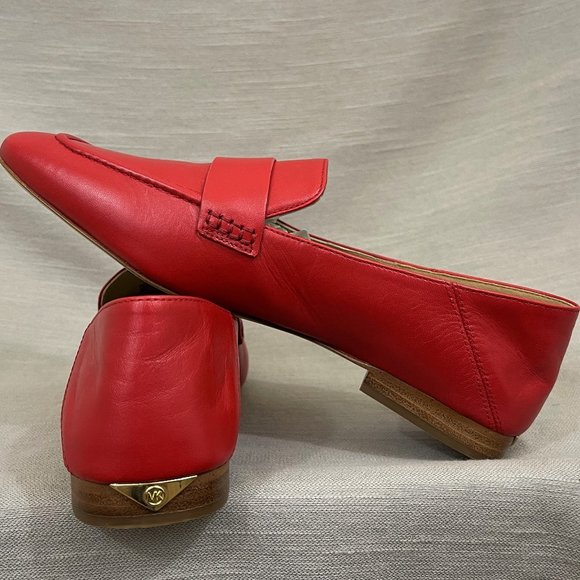 MICHAEL Michael Kors Shoes - Michael Kors Sz 7M Emery Moccasin Flats NIB